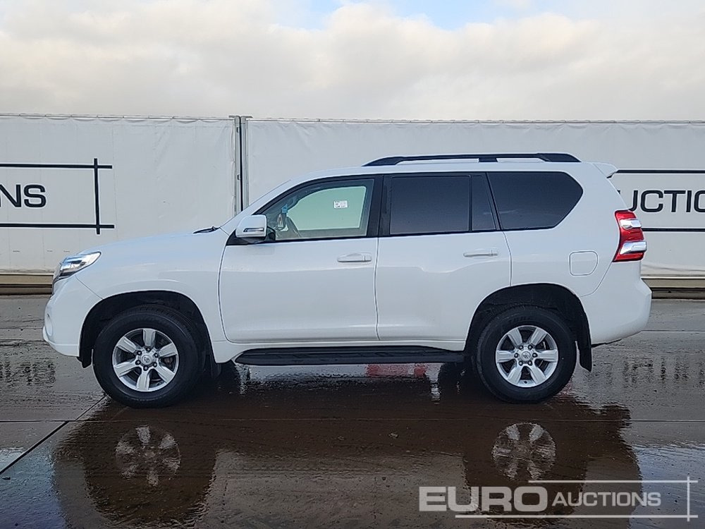 2017 Toyota Land Cruiser - SUV: afbeelding 2 2017 Toyota Land Cruiser - SUV: afbeelding 2