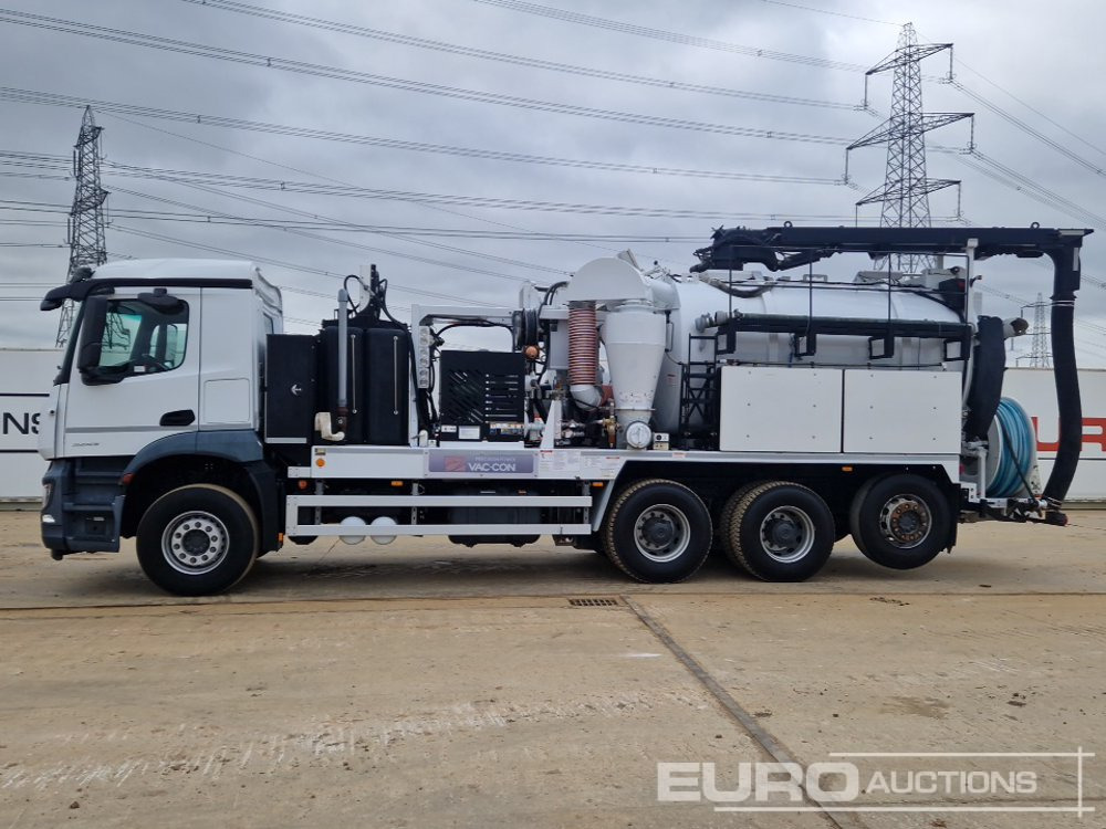 2019 Mercedes Arocs 3243 - Tankwagen: afbeelding 2 2019 Mercedes Arocs 3243 - Tankwagen: afbeelding 2