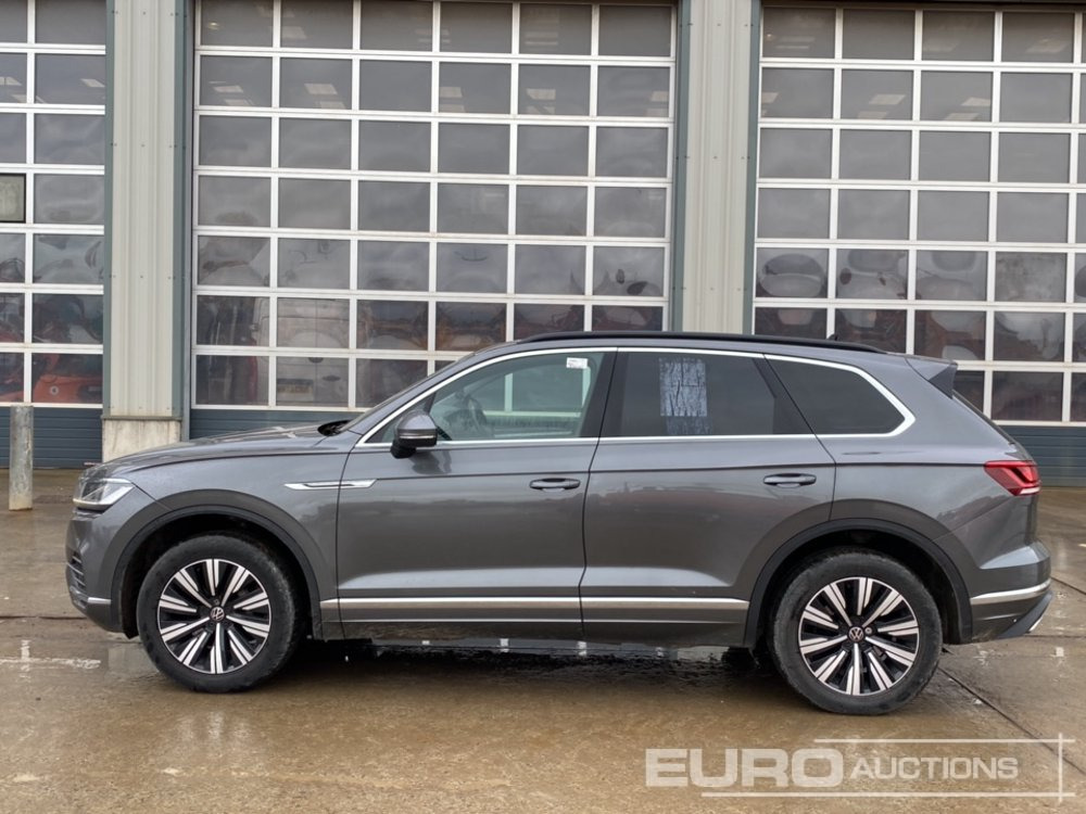 2020 Volkswagen Touareg - SUV: afbeelding 2 2020 Volkswagen Touareg - SUV: afbeelding 2