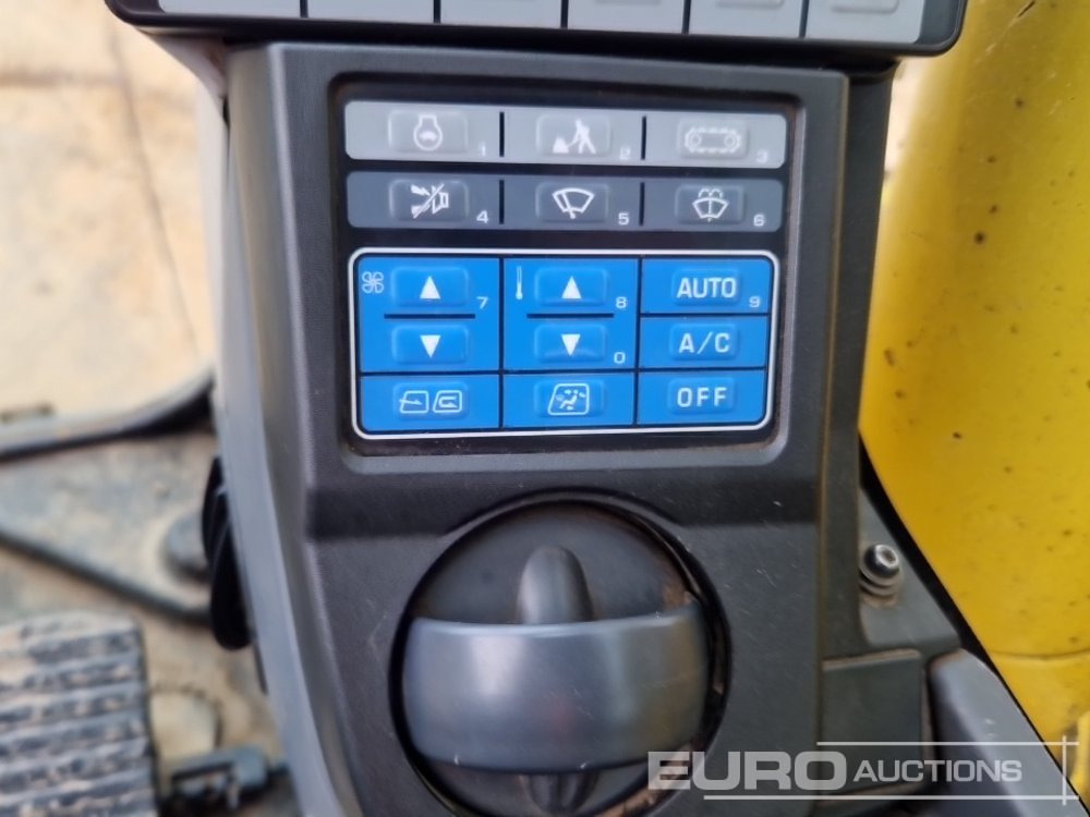 Rupsgraafmachine 2021 Komatsu PC228USLC-11EO: afbeelding 32