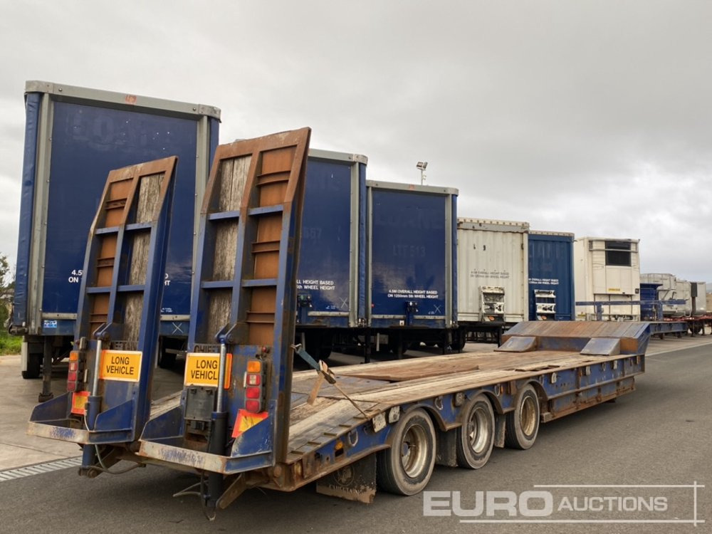 Chieftain Tri Axle Step Frame Low Loader Trailer, Hydraulic Ramps, Neck Ramps - Dieplader oplegger: afbeelding 4 Chieftain Tri Axle Step Frame Low Loader Trailer, Hydraulic Ramps, Neck Ramps - Dieplader oplegger: afbeelding 4
