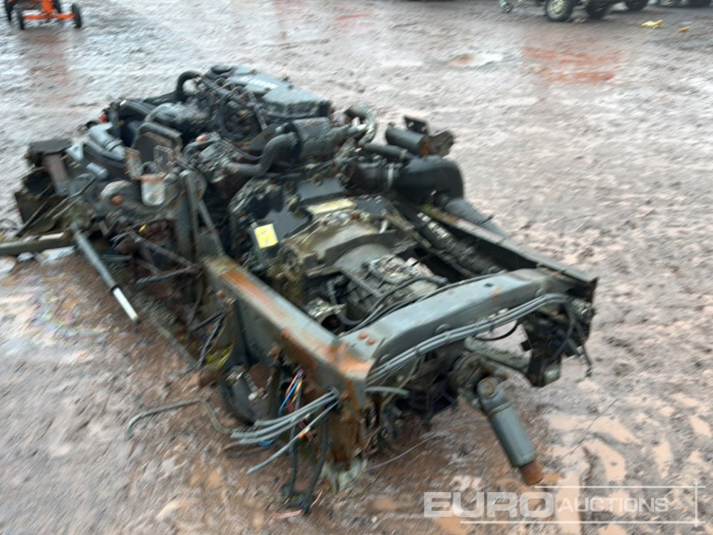 Cummings 4 Cylinder Diesel Engine & Gearbox - Motor: afbeelding 3 Cummings 4 Cylinder Diesel Engine & Gearbox - Motor: afbeelding 3