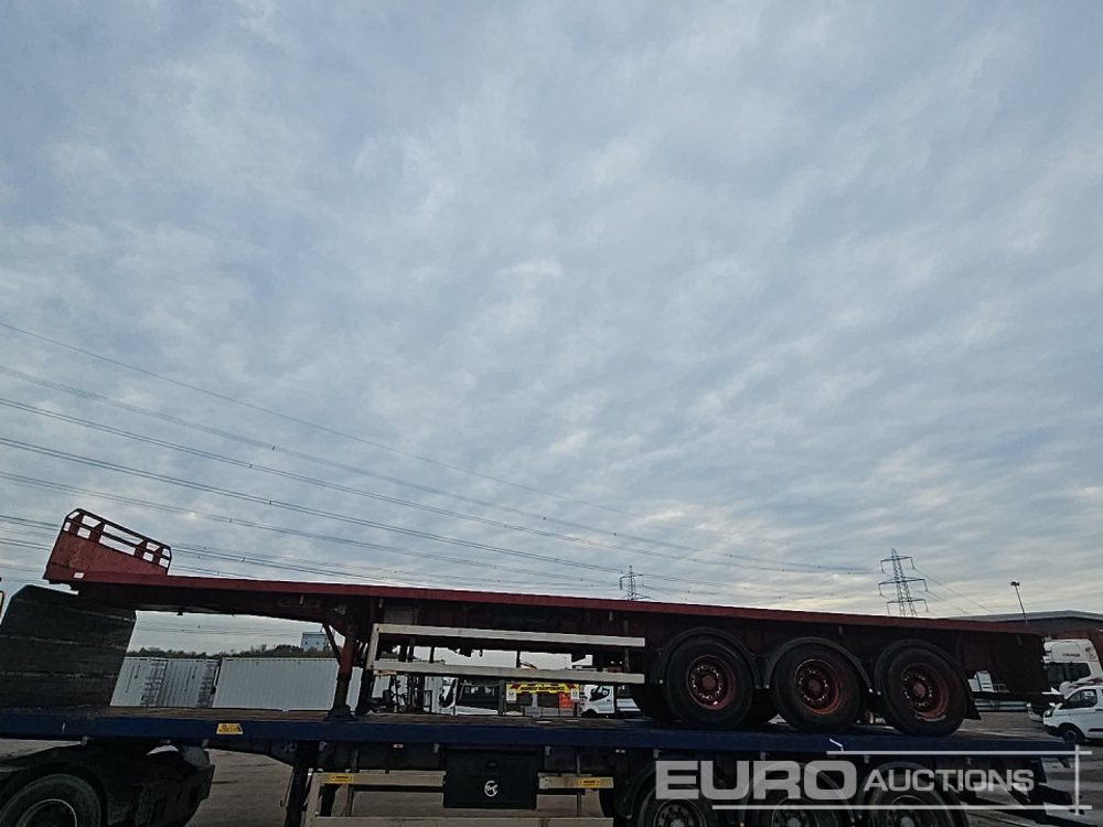Dennison Trailers Tri Axle Extendable Flat Bed Trailer - Vlakke/ Open oplegger: afbeelding 2 Dennison Trailers Tri Axle Extendable Flat Bed Trailer - Vlakke/ Open oplegger: afbeelding 2