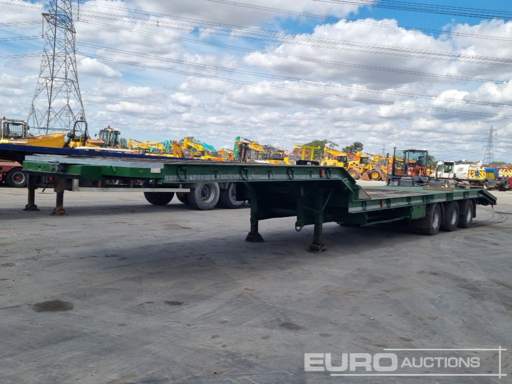 General Trailers Tri Axle Step Frame Low Loader Trailer - Dieplader oplegger: afbeelding 1 General Trailers Tri Axle Step Frame Low Loader Trailer - Dieplader oplegger: afbeelding 1