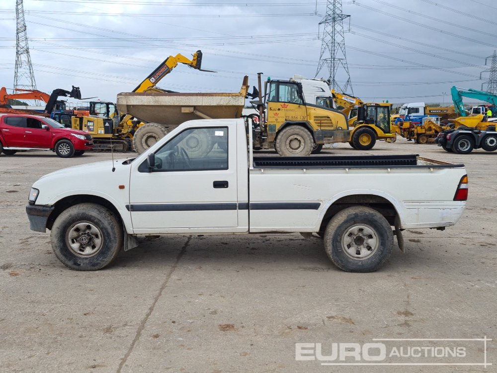 Isuzu 4WD 5 Speed Pickup (No Clutch, Sell By Pictures) (UK Reg. Docs. are NOT Available) (PLUS VAT) - Pick-up: afbeelding 2 Isuzu 4WD 5 Speed Pickup (No Clutch, Sell By Pictures) (UK Reg. Docs. are NOT Available) (PLUS VAT) - Pick-up: afbeelding 2