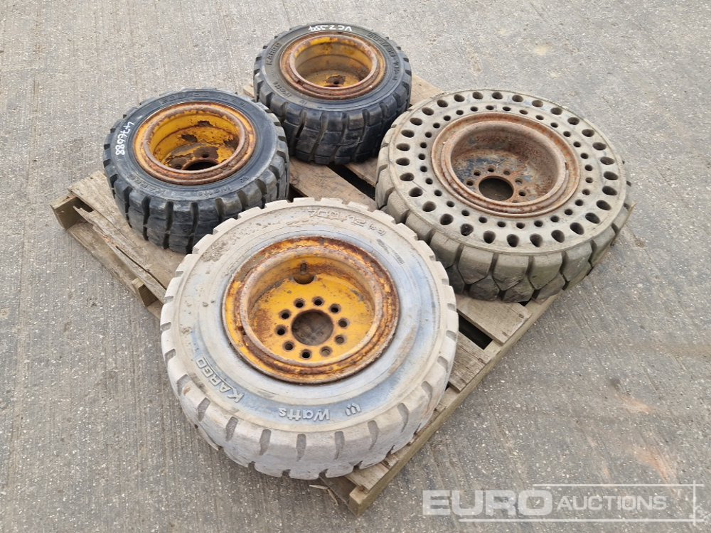 JCB Selection of Tyres to suit Teletruck - Band: afbeelding 3 JCB Selection of Tyres to suit Teletruck - Band: afbeelding 3