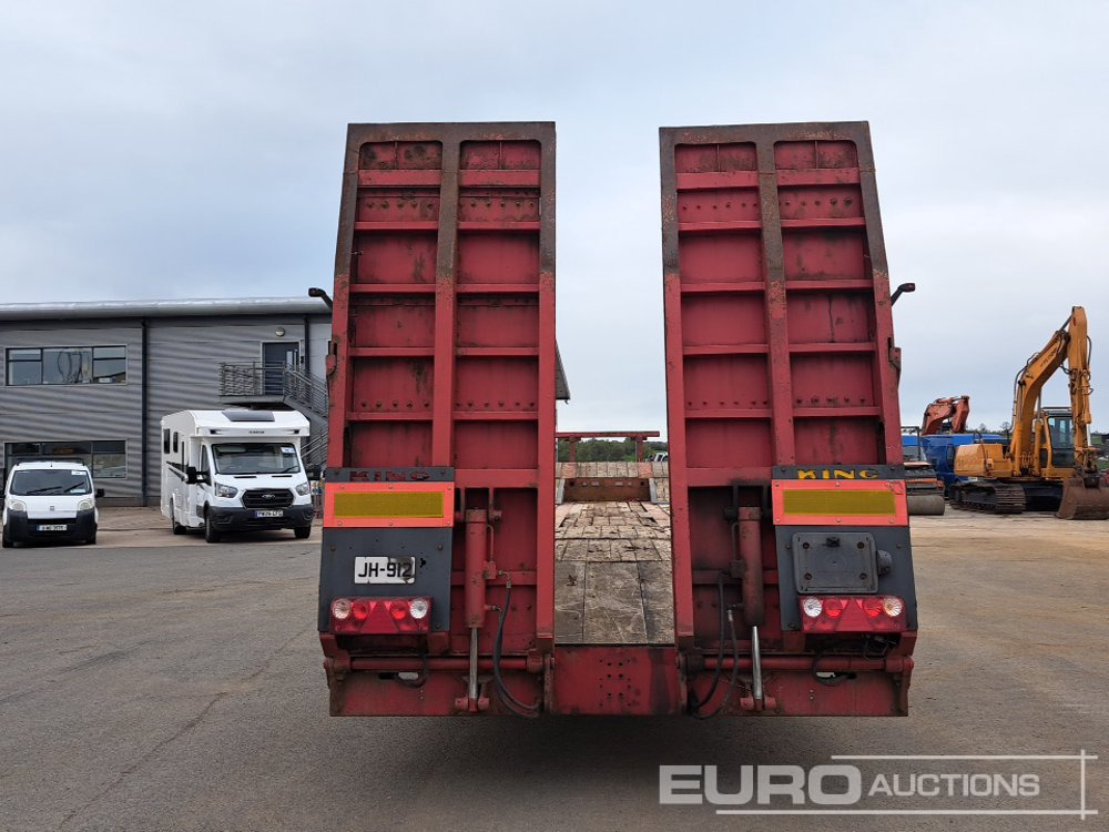 King GTS44 Tri Axle Step Frame Low Loader Trailer, Hydraulic Ramps, Neck Ramps - Dieplader oplegger: afbeelding 4 King GTS44 Tri Axle Step Frame Low Loader Trailer, Hydraulic Ramps, Neck Ramps - Dieplader oplegger: afbeelding 4