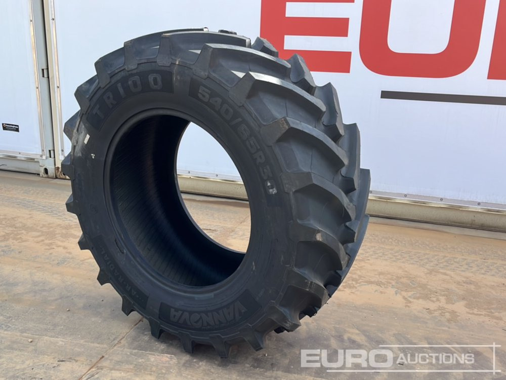 Unused Vannova 540/65R30-150 R1W Tyre (2 of) - Landbouwmachine: afbeelding 1 Unused Vannova 540/65R30-150 R1W Tyre (2 of) - Landbouwmachine: afbeelding 1