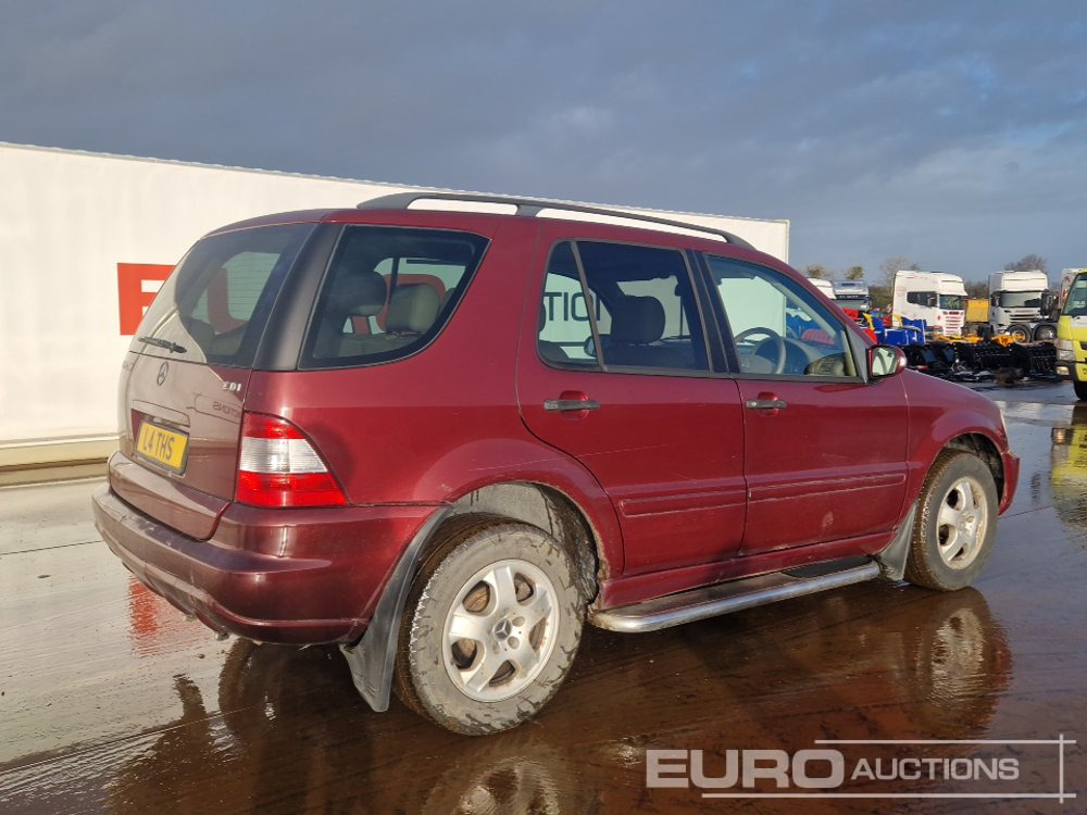 Mercedes ML270 - SUV: afbeelding 5 Mercedes ML270 - SUV: afbeelding 5