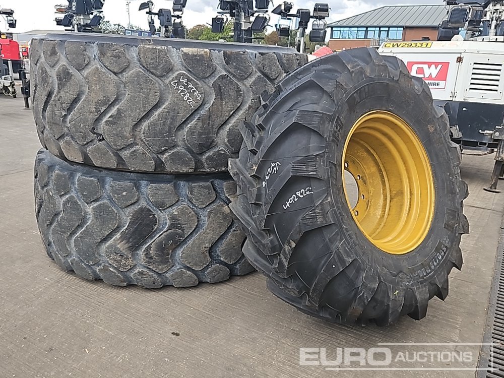 Michelin 26.5R25 Tyre (2 of), 500/70-24 Tye & Rim - Band: afbeelding 1 Michelin 26.5R25 Tyre (2 of), 500/70-24 Tye & Rim - Band: afbeelding 1