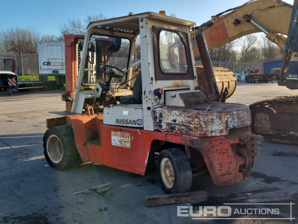 Nissan YGF03A40TU - Diesel heftruck: afbeelding 3 Nissan YGF03A40TU - Diesel heftruck: afbeelding 3