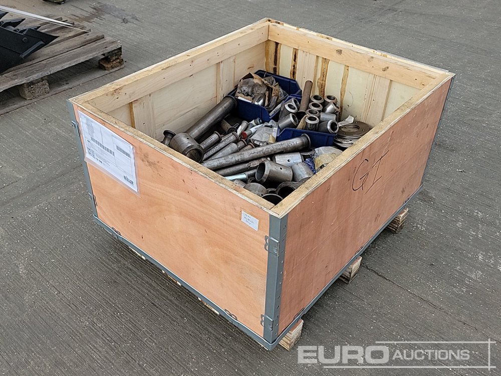 Unused Stillage of Various Sized Bucket Pins - Onderdelen: afbeelding 5 Unused Stillage of Various Sized Bucket Pins - Onderdelen: afbeelding 5