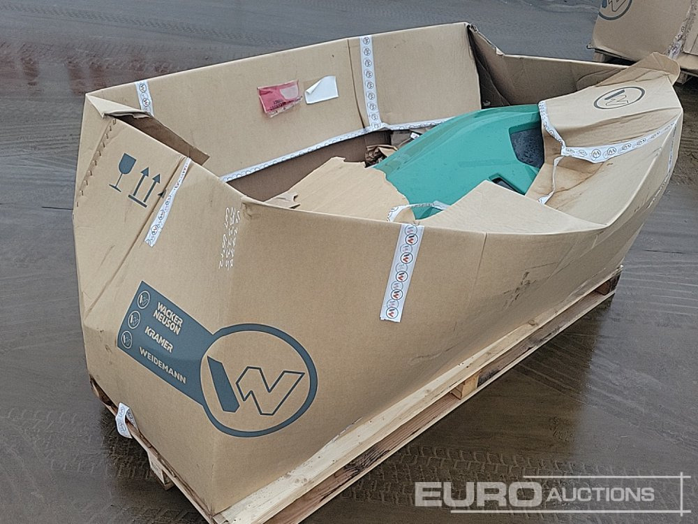 Unused Wacker Neuson Engine Cover - Onderdelen: afbeelding 1 Unused Wacker Neuson Engine Cover - Onderdelen: afbeelding 1