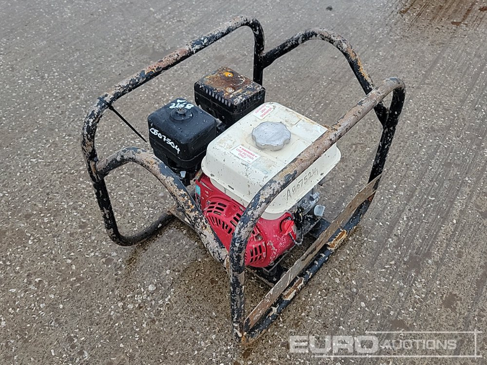 Poker Drive Unit, Honda Petrol Engine - Asfaltmachine: afbeelding 1 Poker Drive Unit, Honda Petrol Engine - Asfaltmachine: afbeelding 1