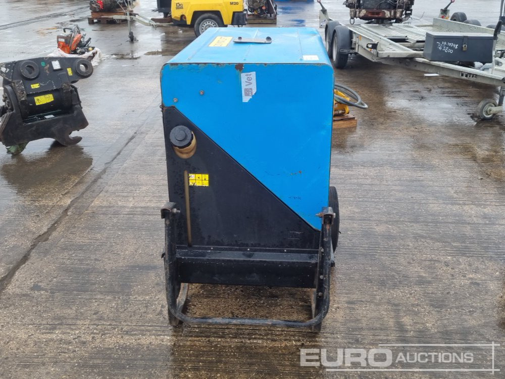 Pramac 6kVA Generator, Yanmar Engine - Industrie generator: afbeelding 4 Pramac 6kVA Generator, Yanmar Engine - Industrie generator: afbeelding 4