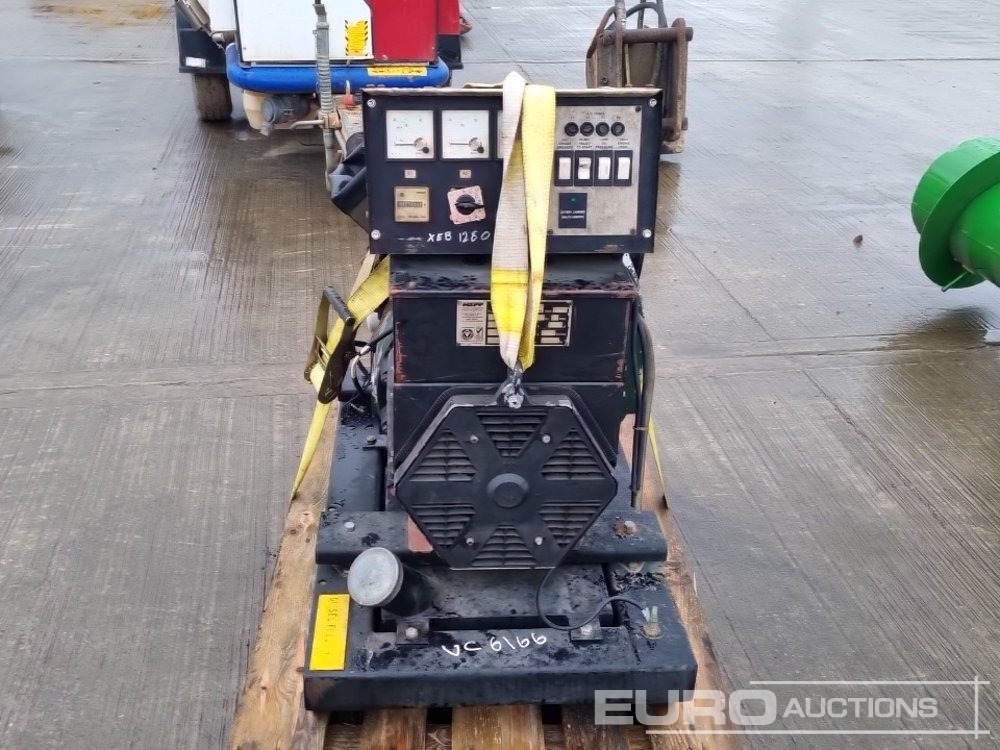 Stamford 9.5kVA Generator, Lister Petter Engine - Industrie generator: afbeelding 4 Stamford 9.5kVA Generator, Lister Petter Engine - Industrie generator: afbeelding 4