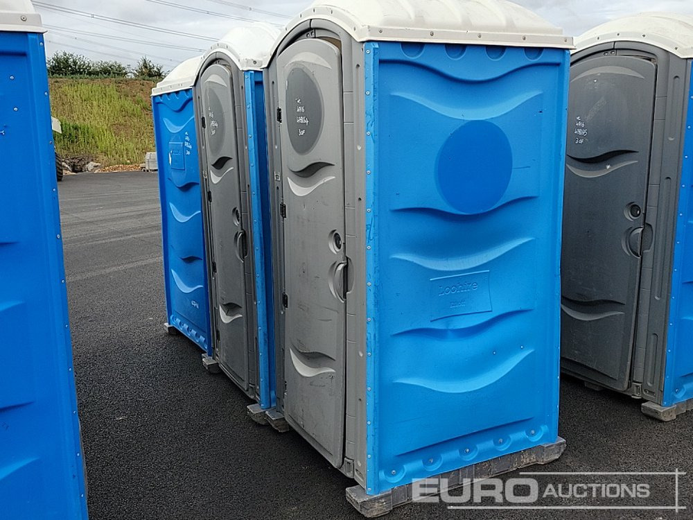 Standard GRP Plastic Portable Site Toilet (3 of) (Cannot Be Reconsigned) - Zeecontainer: afbeelding 1 Standard GRP Plastic Portable Site Toilet (3 of) (Cannot Be Reconsigned) - Zeecontainer: afbeelding 1