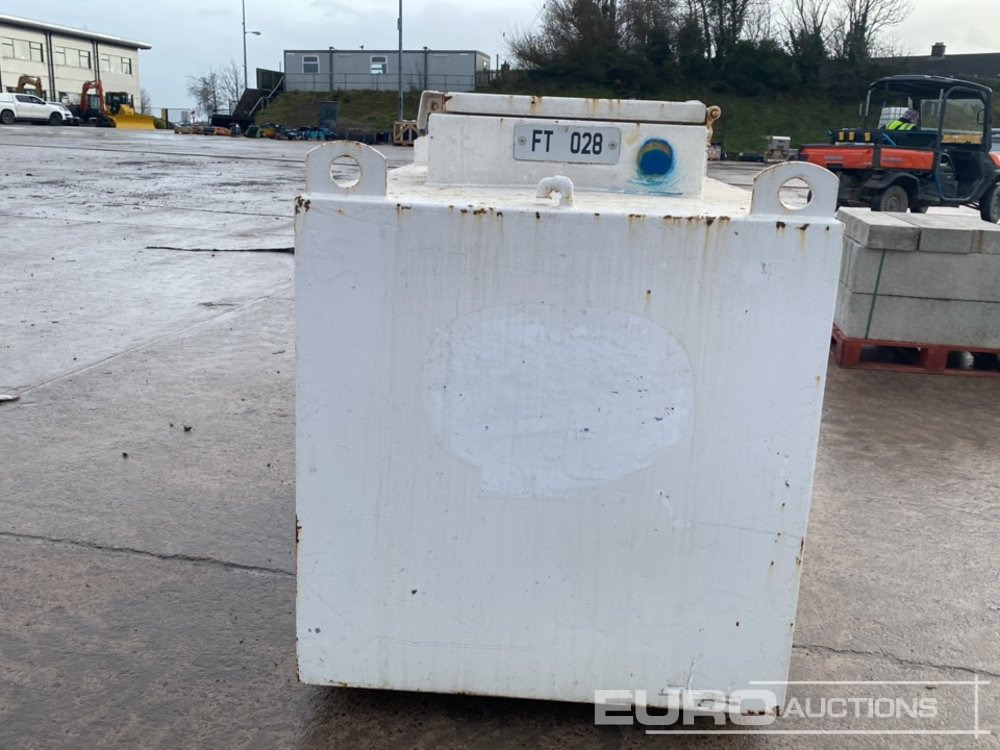 Steel Static Fuel Bowser, 12 Volt Pump - Opslagtank: afbeelding 4 Steel Static Fuel Bowser, 12 Volt Pump - Opslagtank: afbeelding 4