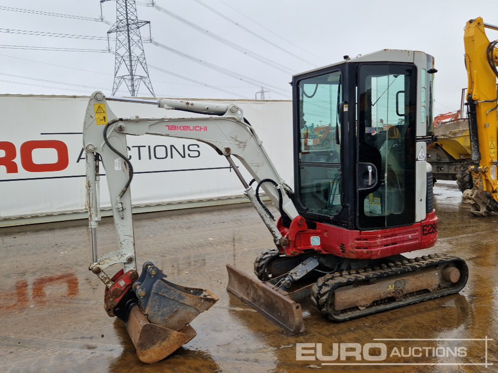 Takeuchi TB23R - Minigraafmachine: afbeelding 1 Takeuchi TB23R - Minigraafmachine: afbeelding 1