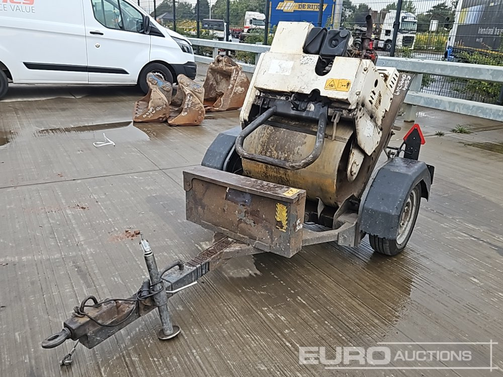 Terex Single Drum Vibrating Pedestrian Roller, Single Axle trailer - Asfaltmachine: afbeelding 1 Terex Single Drum Vibrating Pedestrian Roller, Single Axle trailer - Asfaltmachine: afbeelding 1