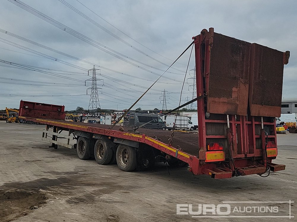 Tri Axle Low Loader Trailer, Winch, Hydraulic Ramp - Dieplader oplegger: afbeelding 3 Tri Axle Low Loader Trailer, Winch, Hydraulic Ramp - Dieplader oplegger: afbeelding 3