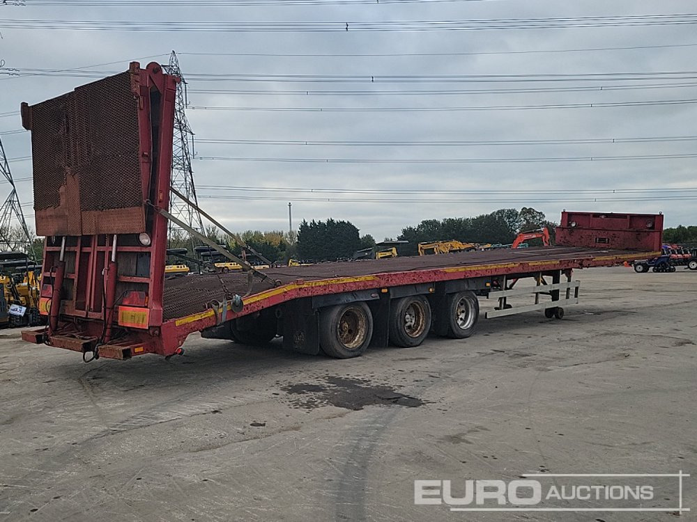 Tri Axle Low Loader Trailer, Winch, Hydraulic Ramp - Dieplader oplegger: afbeelding 5 Tri Axle Low Loader Trailer, Winch, Hydraulic Ramp - Dieplader oplegger: afbeelding 5