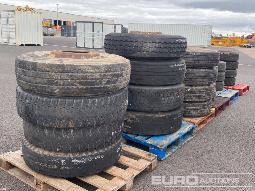 Tyre & Rim to suit Lorry/Trailer (23 of) - Band: afbeelding 1 Tyre & Rim to suit Lorry/Trailer (23 of) - Band: afbeelding 1