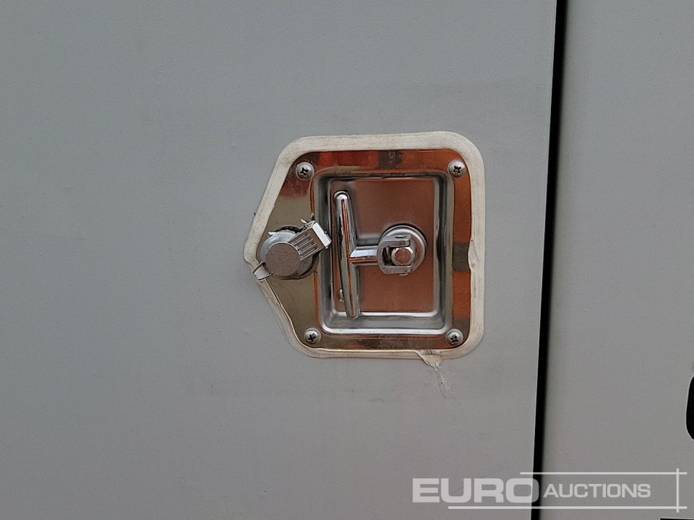Zeecontainer Unused 2025 12' x 7' Container, 1 Door, 1 Window, 1 End Door (Cannot Be Reconsigned): afbeelding 12