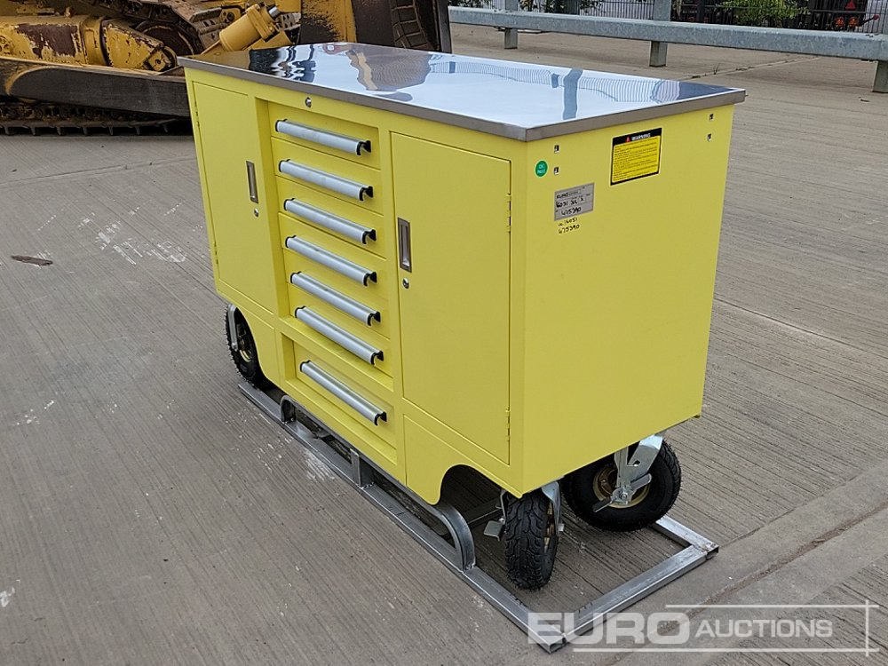 Unused 2025 4.5' Work Bench, 7 Drawers, 2 Cabinets - Werkplaats toebehoor: afbeelding 3 Unused 2025 4.5' Work Bench, 7 Drawers, 2 Cabinets - Werkplaats toebehoor: afbeelding 3