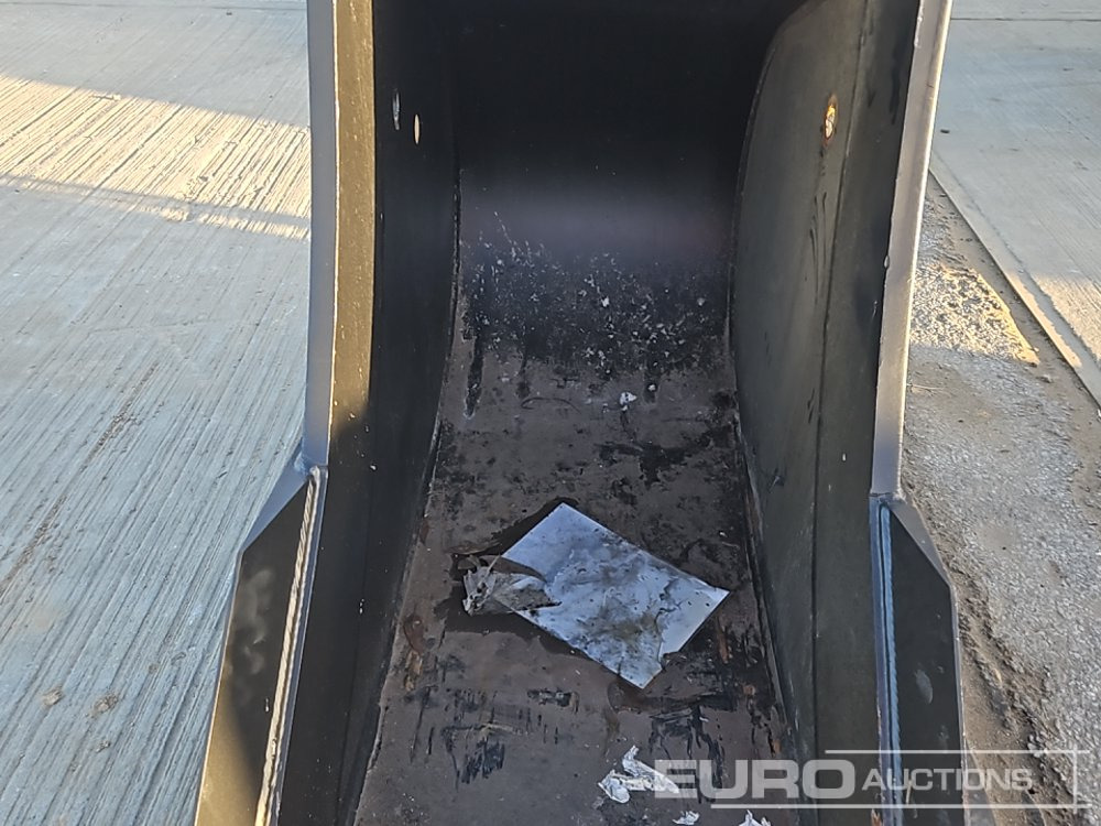 Nieuw Bak Unused 24" Digging Bucket 80mm Pin to suit 20 Ton Excavator: afbeelding 10 Nieuw Bak Unused 24" Digging Bucket 80mm Pin to suit 20 Ton Excavator: afbeelding 10