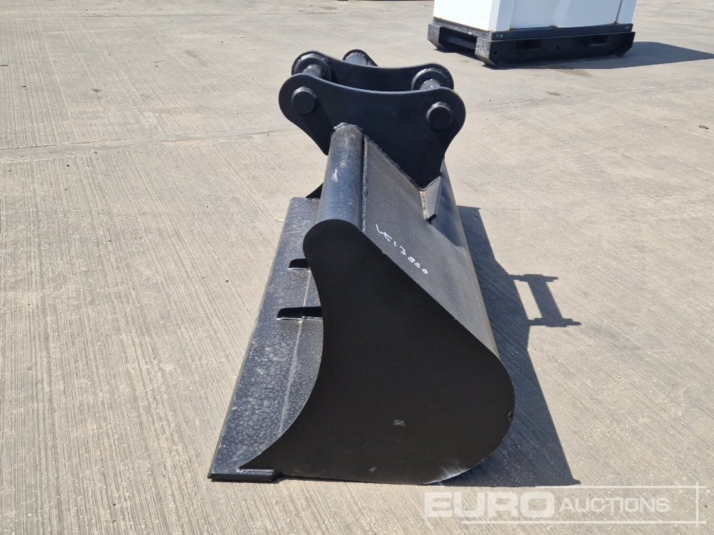 Unused 70" Ditching Bucket 65mm Pin to suit 13 Ton Excavator - Bak: afbeelding 2 Unused 70" Ditching Bucket 65mm Pin to suit 13 Ton Excavator - Bak: afbeelding 2