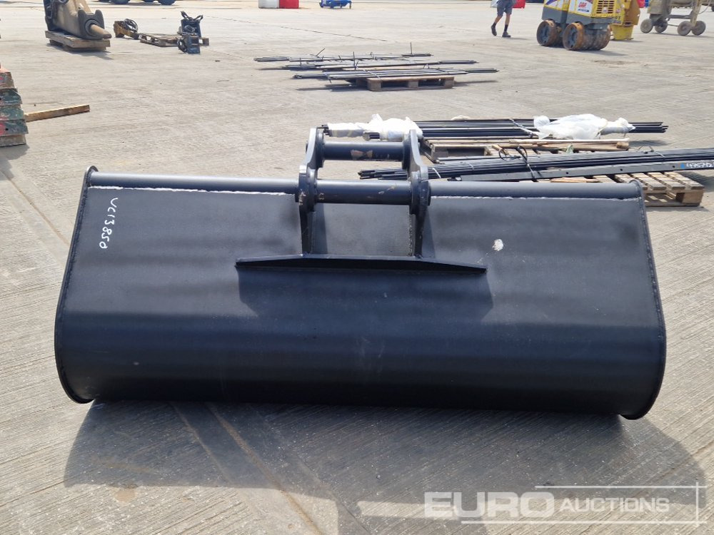 Unused 70" Ditching Bucket 65mm Pin to suit 13 Ton Excavator - Bak: afbeelding 4 Unused 70" Ditching Bucket 65mm Pin to suit 13 Ton Excavator - Bak: afbeelding 4