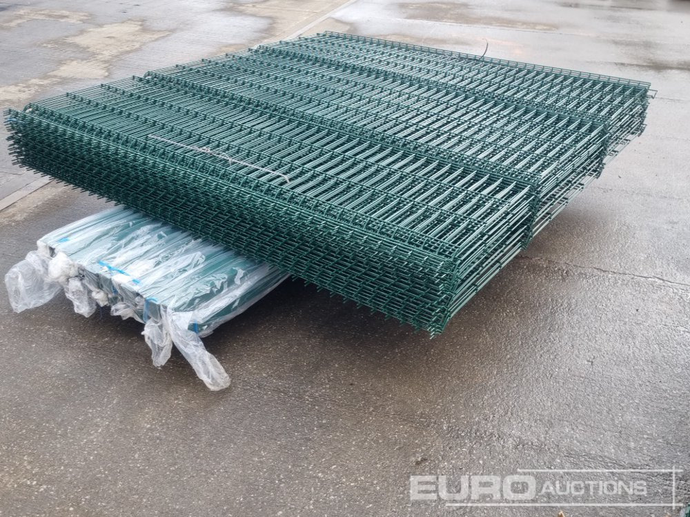 Bouwmaterieel Unused Galvanised & Powder Coated Heavy Duty (5mm) Wire Mesh Fencing, 25 x H2.4m x W2.2m Panels, 26 x 60mm x 60mm x3m Posts, with Fittings (Green): afbeelding 16