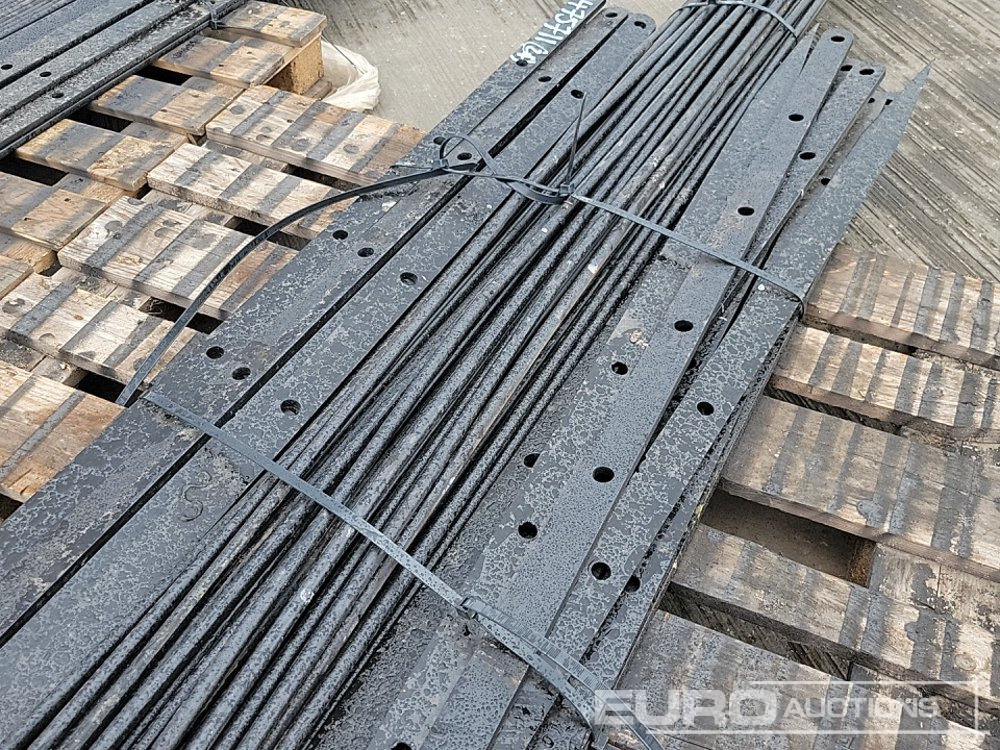 Bouwmaterieel Unused Pallet of Estate Fencing (2 of): afbeelding 23