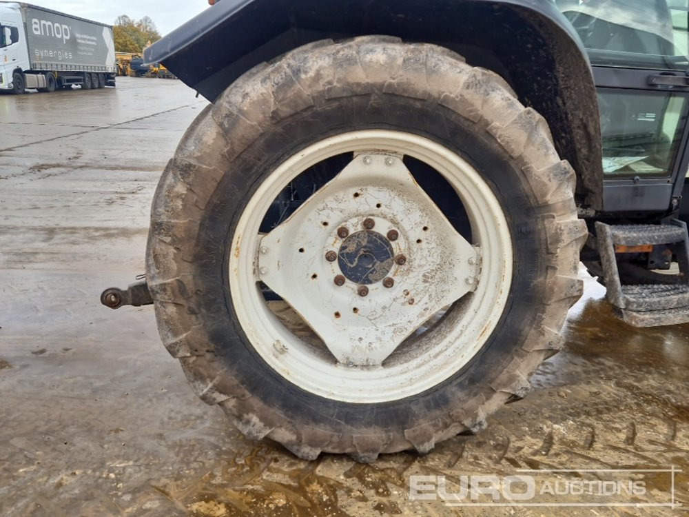 Tractor Valtra 6400: afbeelding 11