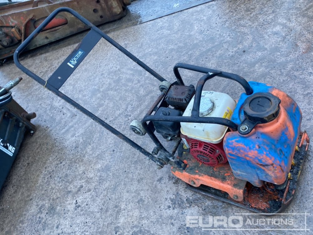 Victor Petrol Compaction Plate, Honda Engine - Asfaltmachine: afbeelding 4 Victor Petrol Compaction Plate, Honda Engine - Asfaltmachine: afbeelding 4