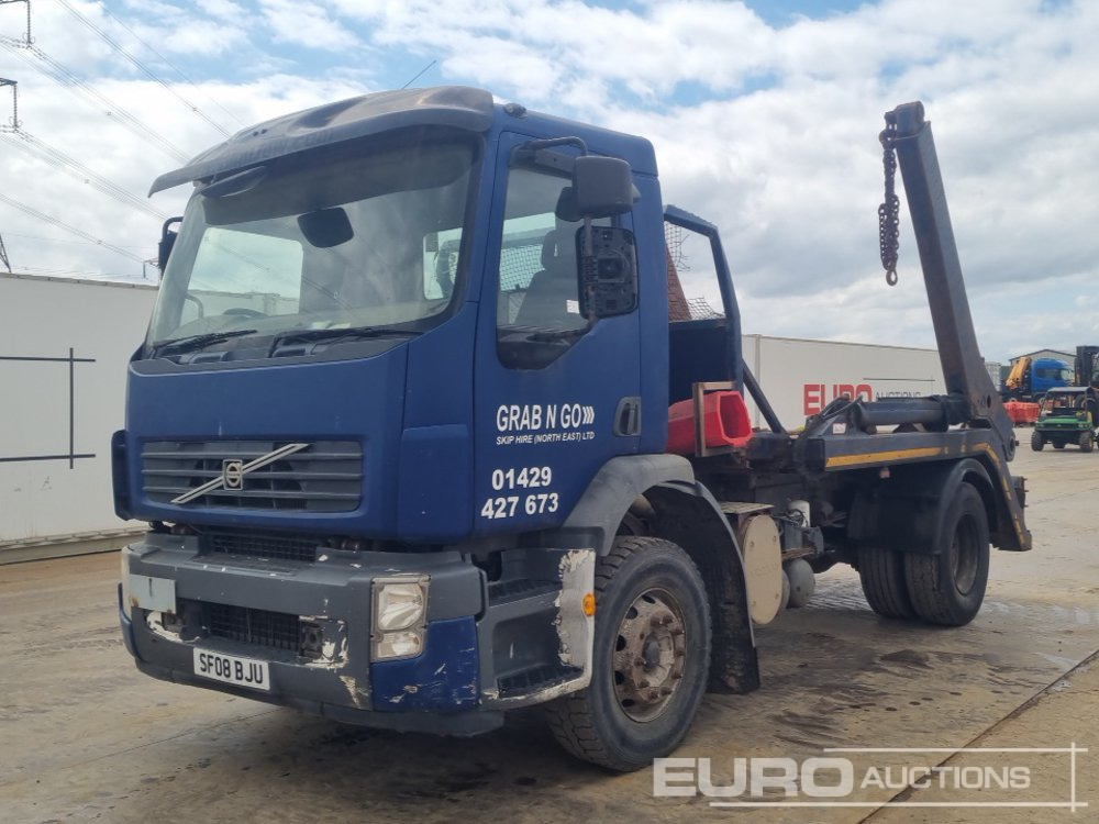 Volvo 4x2 Skip Loader Lorry, Extendable Arms, Manual Gearbox (Reg. Docs. & Plating Certificate Available) - Portaalarmsysteem vrachtwagen: afbeelding 1 Volvo 4x2 Skip Loader Lorry, Extendable Arms, Manual Gearbox (Reg. Docs. & Plating Certificate Available) - Portaalarmsysteem vrachtwagen: afbeelding 1