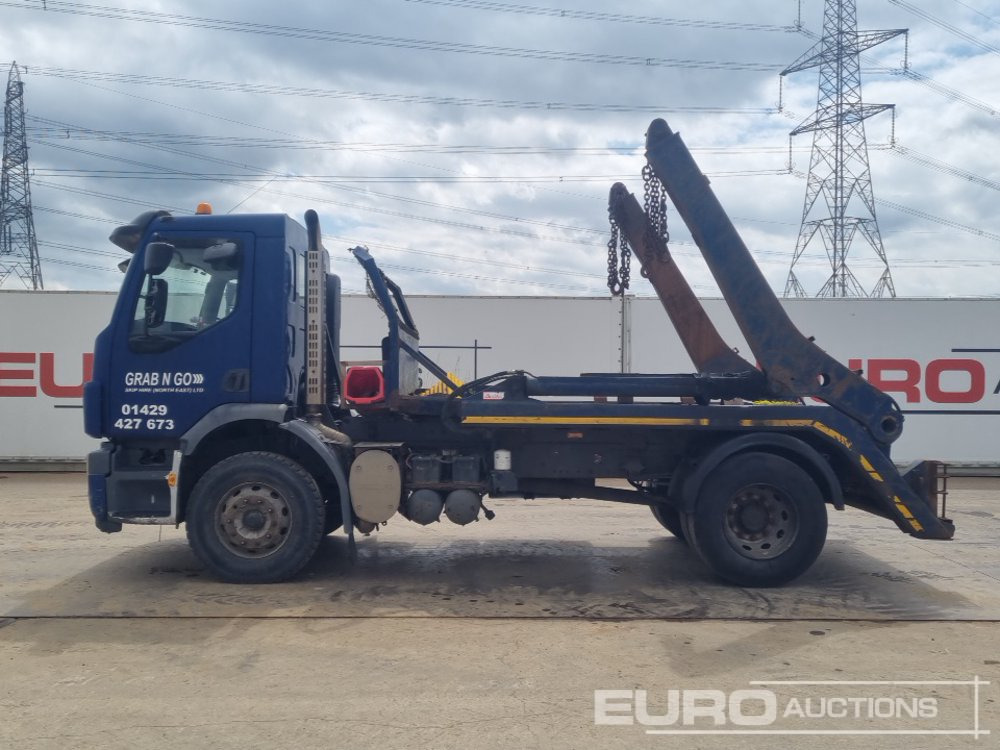 Volvo 4x2 Skip Loader Lorry, Extendable Arms, Manual Gearbox (Reg. Docs. & Plating Certificate Available) - Portaalarmsysteem vrachtwagen: afbeelding 2 Volvo 4x2 Skip Loader Lorry, Extendable Arms, Manual Gearbox (Reg. Docs. & Plating Certificate Available) - Portaalarmsysteem vrachtwagen: afbeelding 2