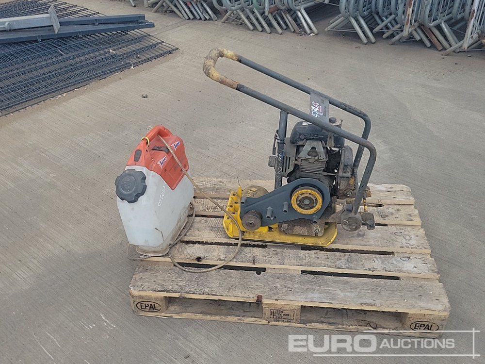 Wacker Neuson Diesel Compaction Plate (Spares), Husqvarna Battery Powered Water Tank - Asfaltmachine: afbeelding 2 Wacker Neuson Diesel Compaction Plate (Spares), Husqvarna Battery Powered Water Tank - Asfaltmachine: afbeelding 2