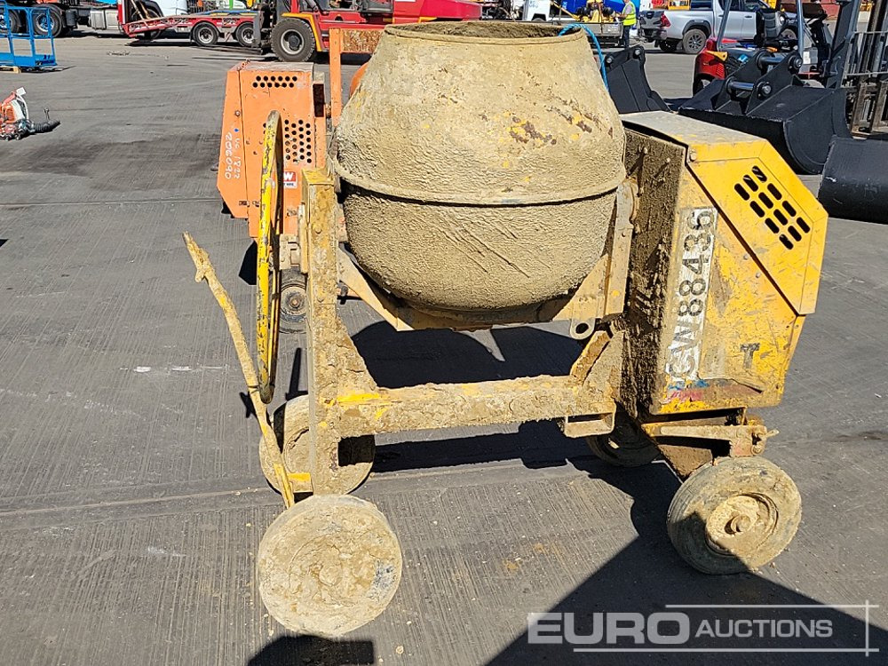 Winget Diesel Cement Mixer, Electric Start Yanmar Engine - Betonmolen: afbeelding 2 Winget Diesel Cement Mixer, Electric Start Yanmar Engine - Betonmolen: afbeelding 2
