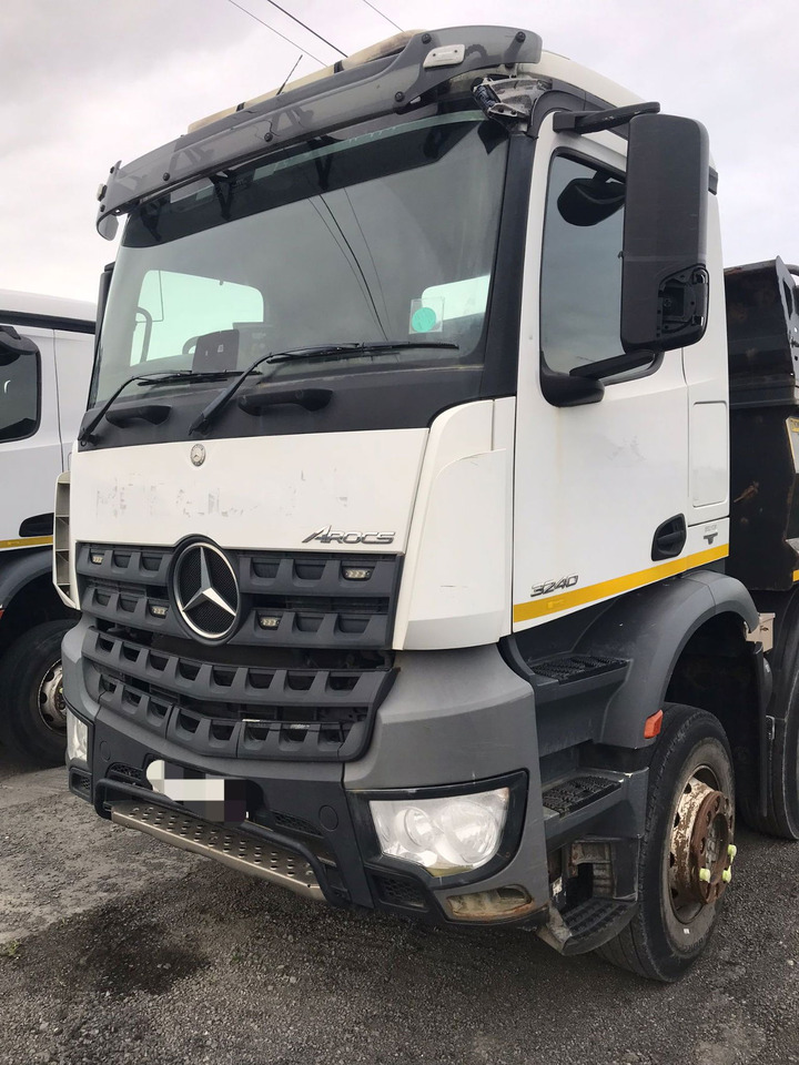 Mercedes-Benz Actros 3240 Tipper - Kipper vrachtwagen: afbeelding 1 Mercedes-Benz Actros 3240 Tipper - Kipper vrachtwagen: afbeelding 1