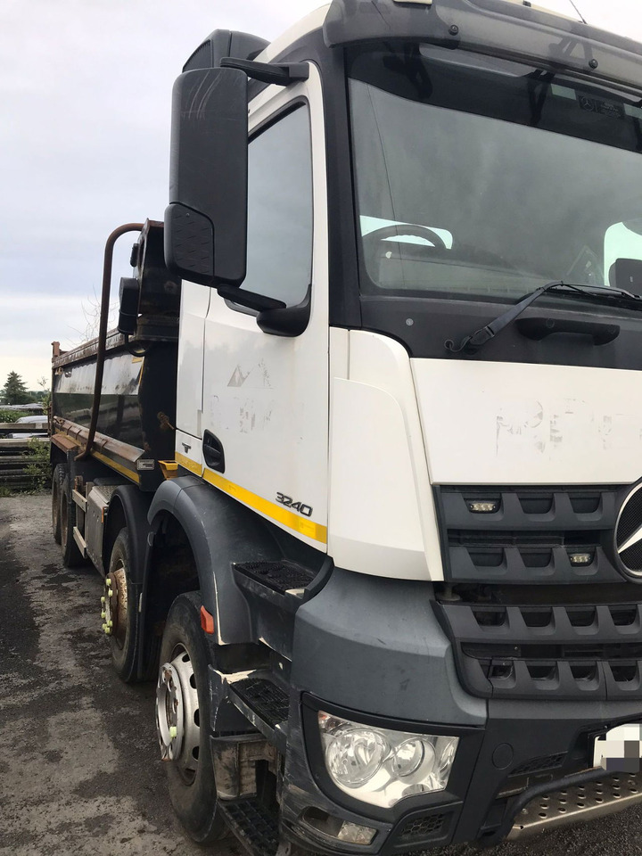 Mercedes-Benz Actros 3240 Tipper - Kipper vrachtwagen: afbeelding 3 Mercedes-Benz Actros 3240 Tipper - Kipper vrachtwagen: afbeelding 3