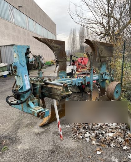 Aratro usato Nuova Comas - Ploeg: afbeelding 2 Aratro usato Nuova Comas - Ploeg: afbeelding 2