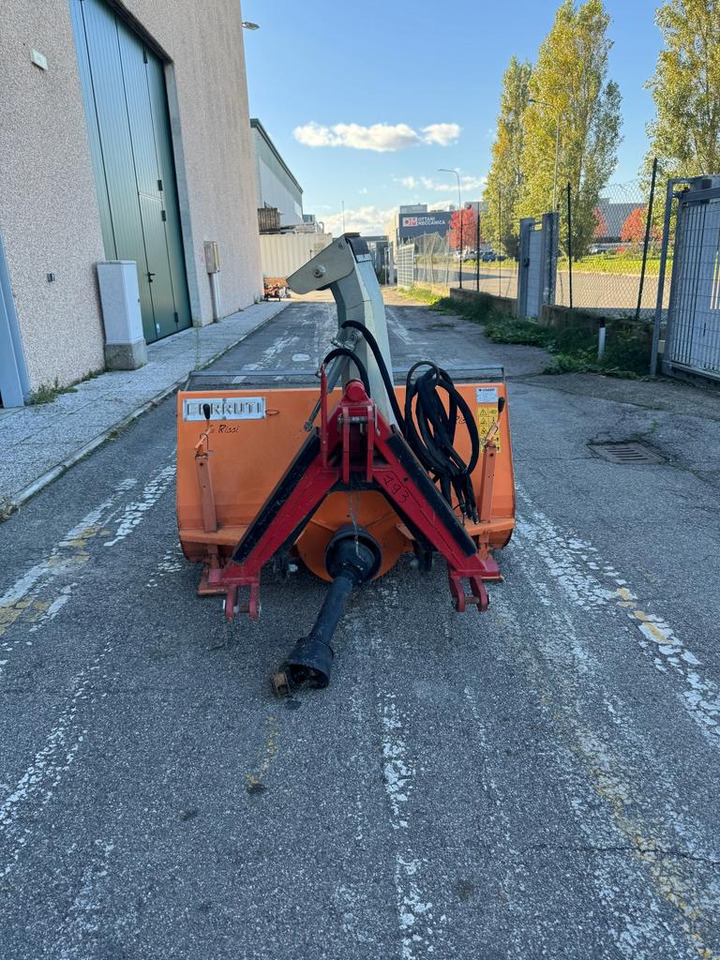 Turbina usata Cerruti 130cm - Sneeuwblazer: afbeelding 1 Turbina usata Cerruti 130cm - Sneeuwblazer: afbeelding 1