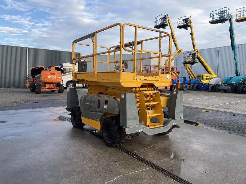 Haulotte Compact 12DX, Schaar hoogwerker, 4X4 Diesel - Hoogwerker: afbeelding 3 Haulotte Compact 12DX, Schaar hoogwerker, 4X4 Diesel - Hoogwerker: afbeelding 3