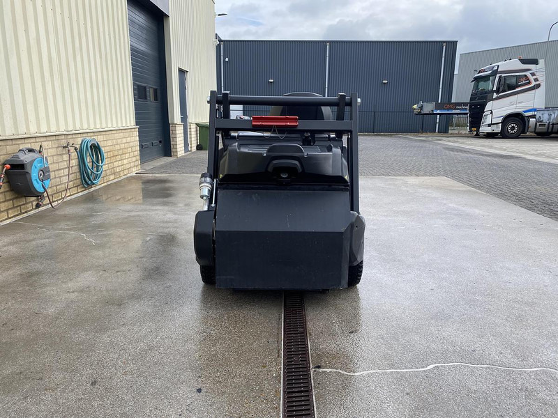 Kärcher KM 105/110 R Bp, Veegmachine, hoogkieper - Veegwagen: afbeelding 3 Kärcher KM 105/110 R Bp, Veegmachine, hoogkieper - Veegwagen: afbeelding 3