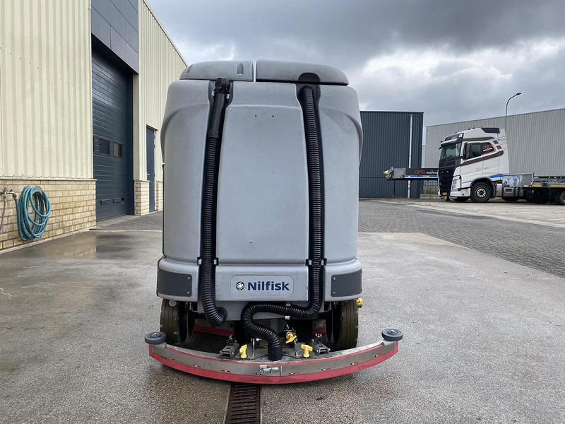 Nilfisk SC6500 1100C, Veeg- Schrobmachine - Schrobmachine: afbeelding 3 Nilfisk SC6500 1100C, Veeg- Schrobmachine - Schrobmachine: afbeelding 3