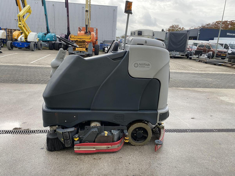 Nilfisk SC6500 1300C, Veeg- Schrobmachine - Schrobmachine: afbeelding 5 Nilfisk SC6500 1300C, Veeg- Schrobmachine - Schrobmachine: afbeelding 5