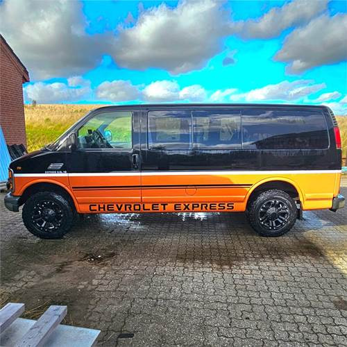 Chevrolet Express Van 2500 - Personenvervoer: afbeelding 3 Chevrolet Express Van 2500 - Personenvervoer: afbeelding 3