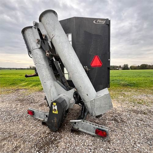 Fliegl ULS 400/500 - Veeteelt materiaal: afbeelding 3 Fliegl ULS 400/500 - Veeteelt materiaal: afbeelding 3